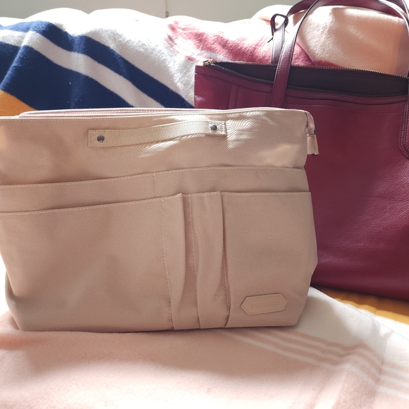 Fossil Tote - SOLD - Picture 8 of 10